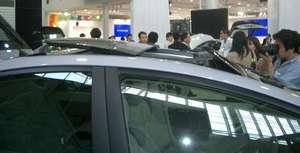 priusmoonroof.jpg